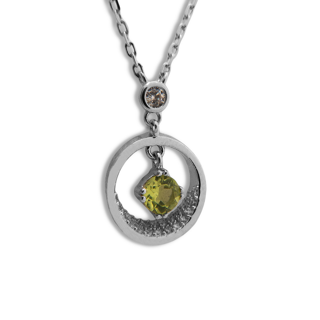 1106114389 Collar & Cadena Plata 1ª Ley 925mls Olivina - Imagen 1